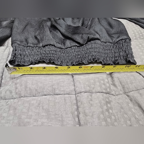 🤩Host Pick❤️NWT Monteau Los Angeles Black Wrap Crop Top Women's Size Small - Picture 5 of 9